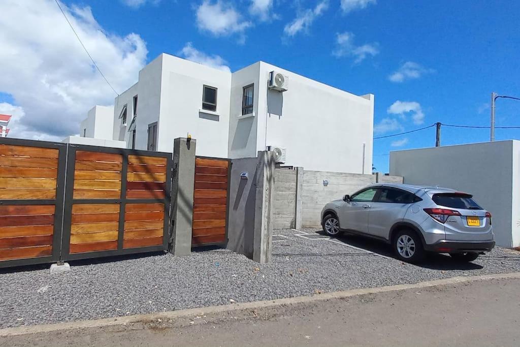 Bois Mapou Self Catering Apartments Unit 201 Rivière Noire Exterior foto
